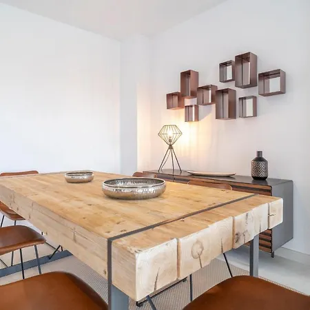 Amazing In With 2 Bedrooms, Wifi And Outdoor Swimming Pool Appartamento Estepona