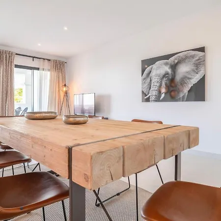 Amazing In With 2 Bedrooms, Wifi And Outdoor Swimming Pool * Estepona